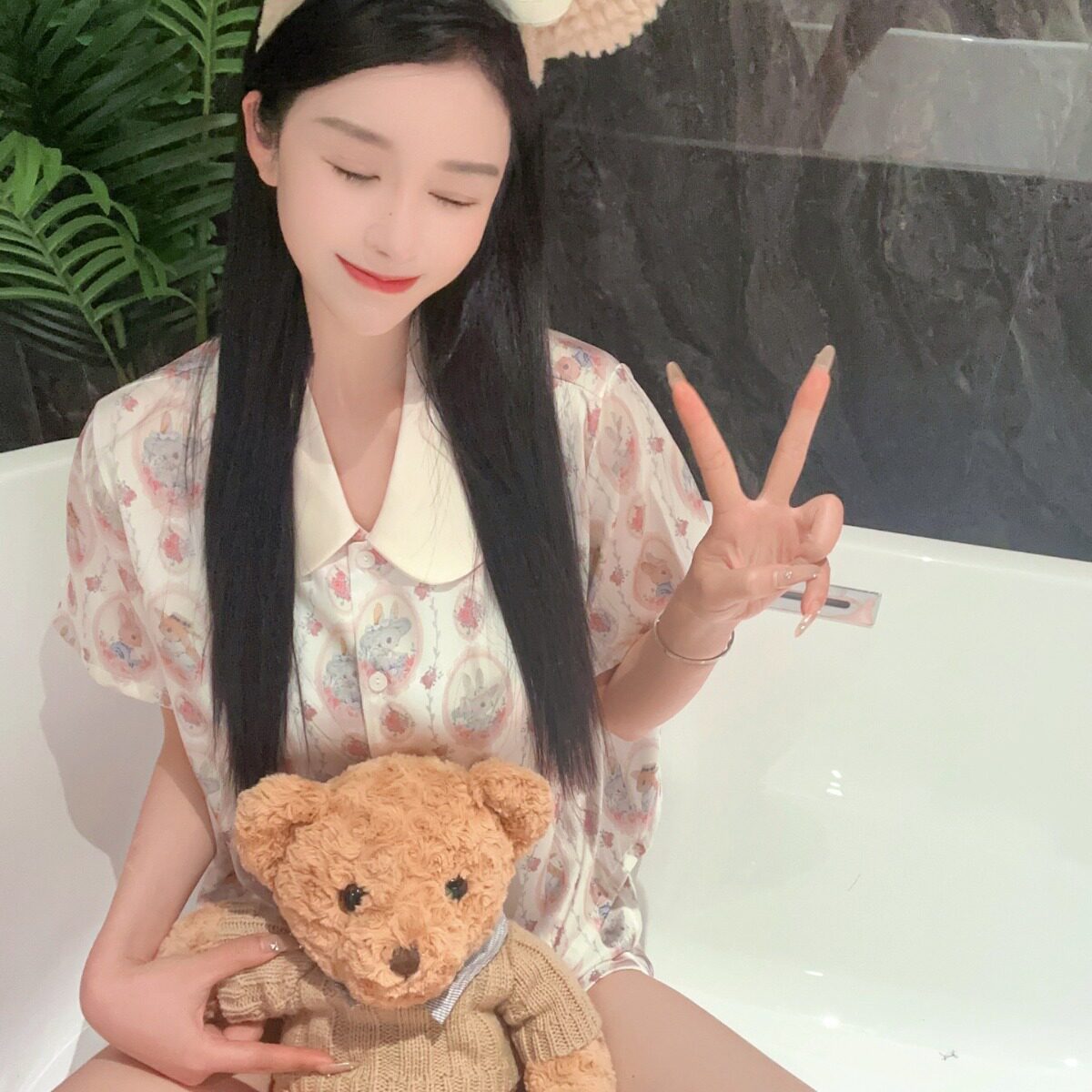 【兔铃杳杳】甜美兔子仿真丝睡衣