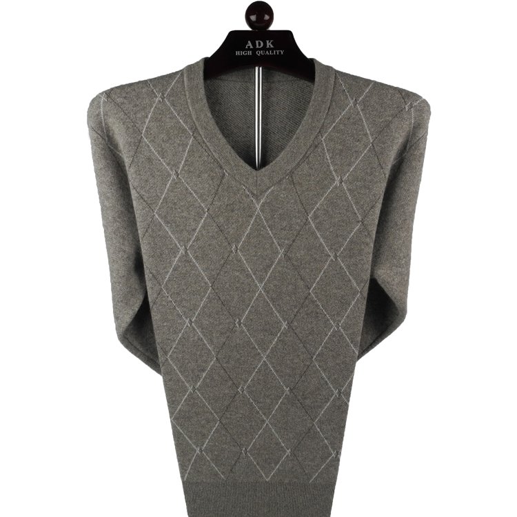 金兔秋冬大码v领加厚套头羊毛衫