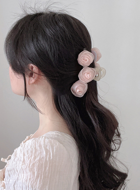 绢纱花朵温柔少女抓夹