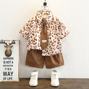 男童夏季时髦休闲豹纹衬衫套装中大童度假风短袖短裤领带三件套潮