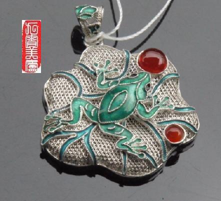 手工镶嵌红玛瑙花朵饰品吊坠特价