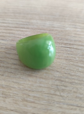 中东蜜蜡绿雪山戒指时尚饰品