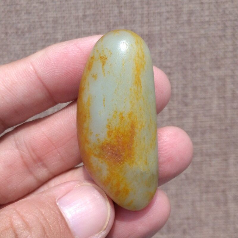 和田玉青白玉红皮独籽吊坠手串