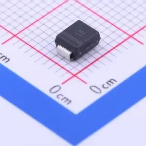 SMB 静电和浪涌保护 TVS 峰值浪涌电流：30.2A 12V截止 SMBJ12A