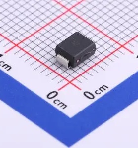 SMBJ5.0CA DO-214AA(SMB) 双向TVS 5V截止 峰值浪涌电流：65.2A