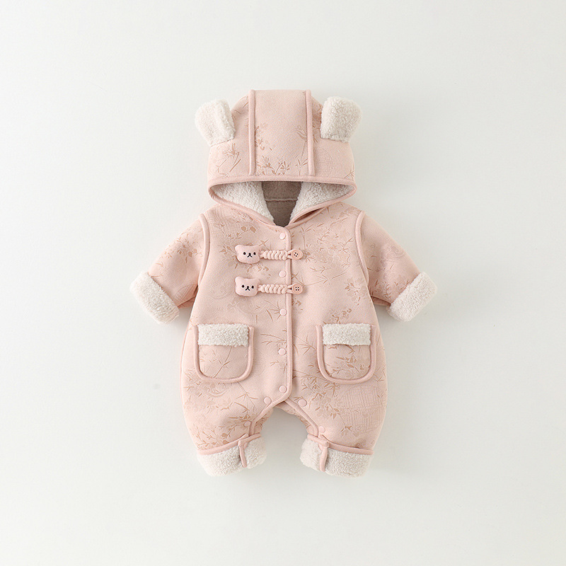 女宝宝秋冬外出服可爱洋气