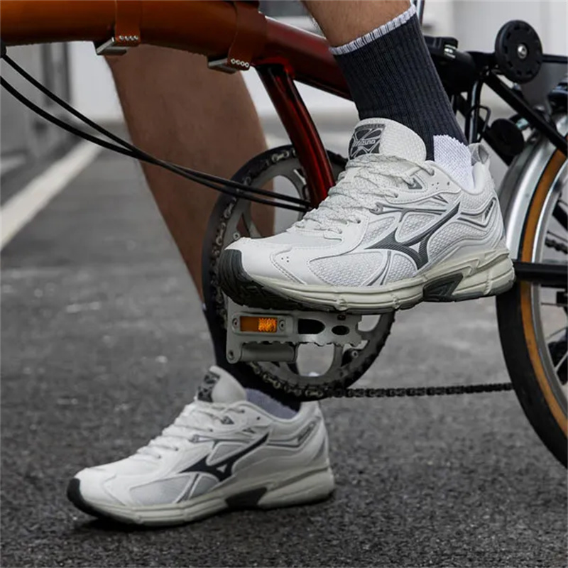 美津浓SPEED10S跑步鞋