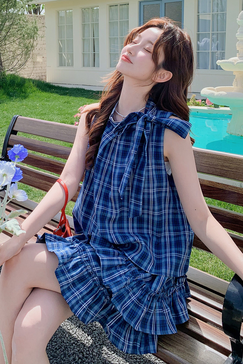 蓝色夏日漂亮小个子连衣裙女2025新款设计感木耳边无袖格子背心裙,女装连衣裙,浙宝125