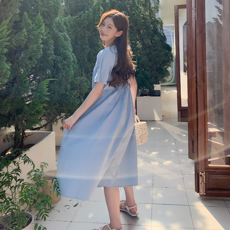 蓝色褶皱连衣裙女夏2025年新款小众设计感温柔风遮肚子显瘦长裙子图片