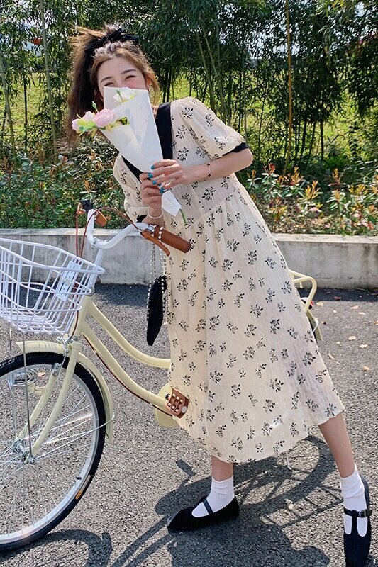 女装法式海军领碎花连衣裙女2025春秋新款显瘦赫本风收腰气质长裙,女装连衣裙,浙宝125