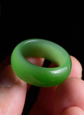 宫廷门玉新疆天然和田玉戒指碧玉阳绿靠粉绿戒圈带证书指环扳指18