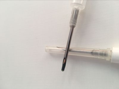 植入式动物芯片,注射式RFID宠物芯片,FDX-B生物玻璃注射PIT芯片
