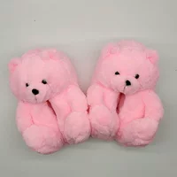 Розовые туфли с плюшевым мишкой