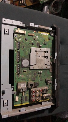 原装 松下TH-P42U30C主板TNPH0961 1A 配屏MC106FU1400实物图