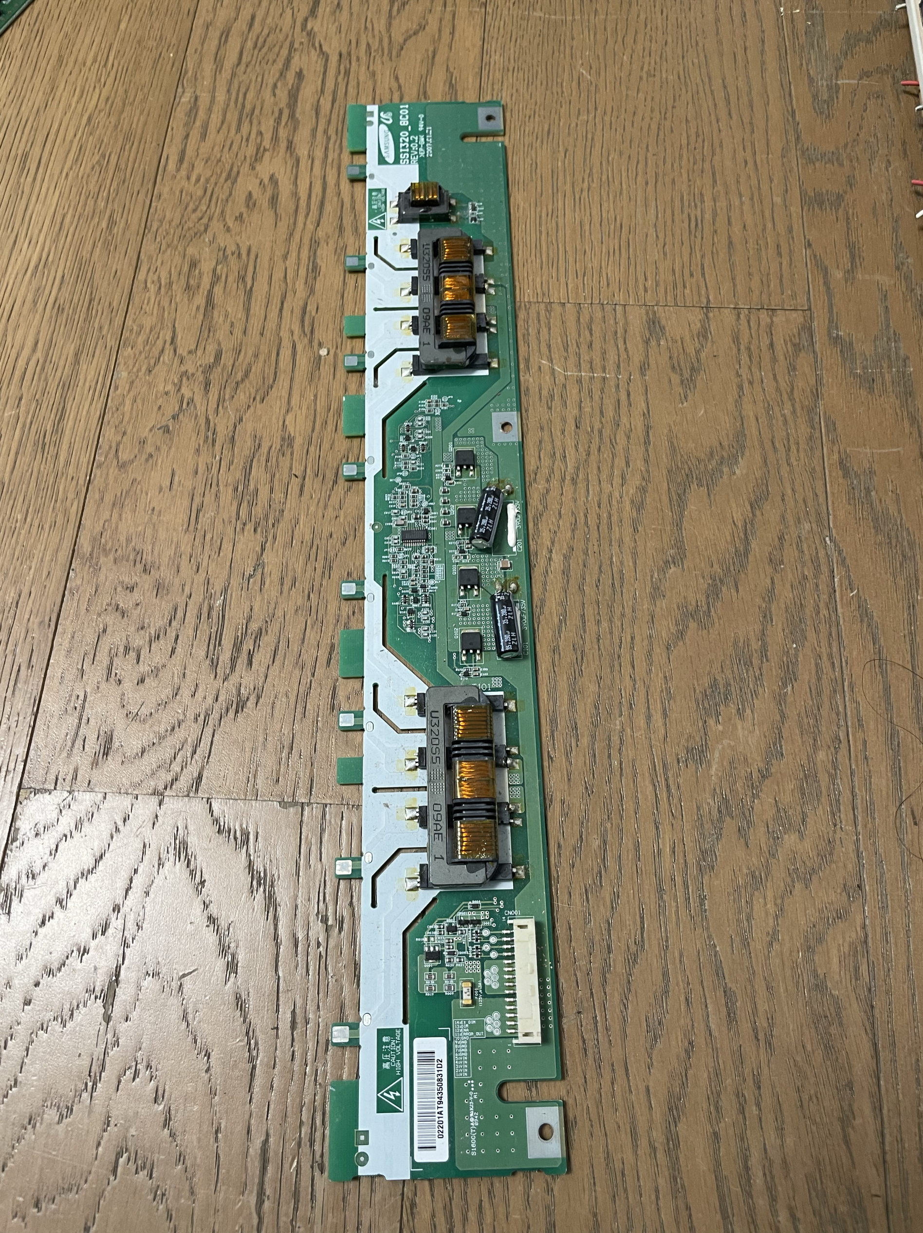 KLV-32S550A高压板SSI320-8C01 REV0.2