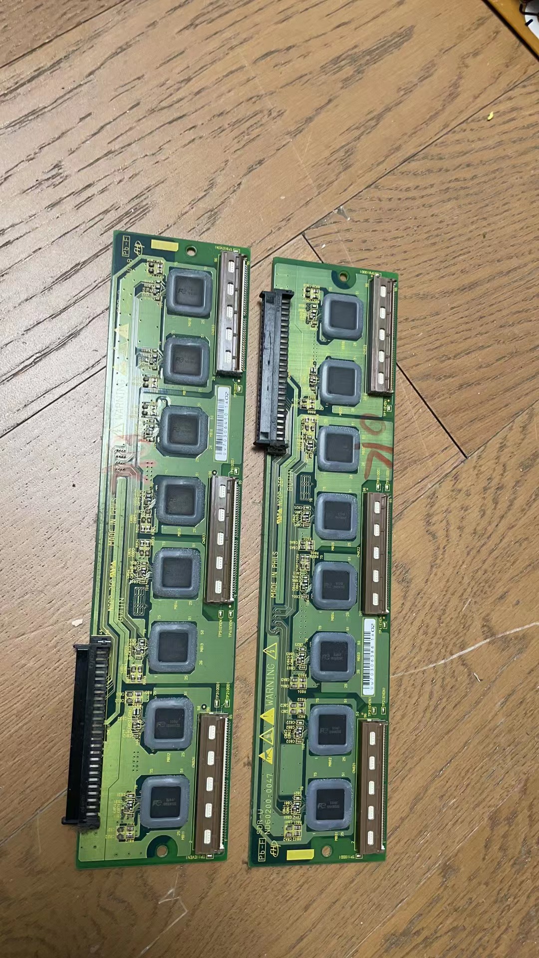 日立P50X101C 50PD9980TC缓冲板JP6079 JP6080 ND60200-0047/0048