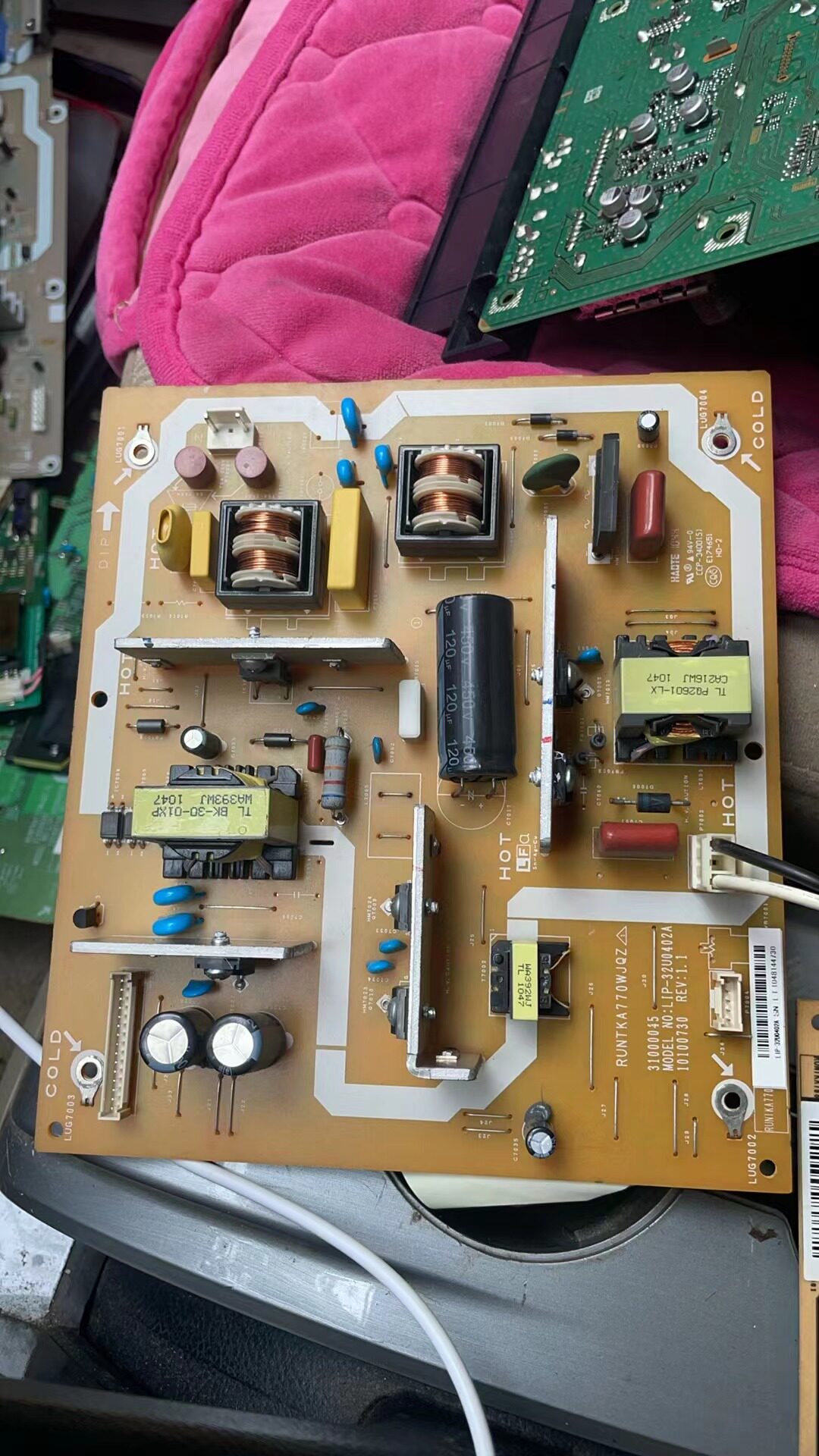 原装夏普LCD-32GE220A电源板RUNTKA770WJQZ LIP-32U0402A实物拍摄