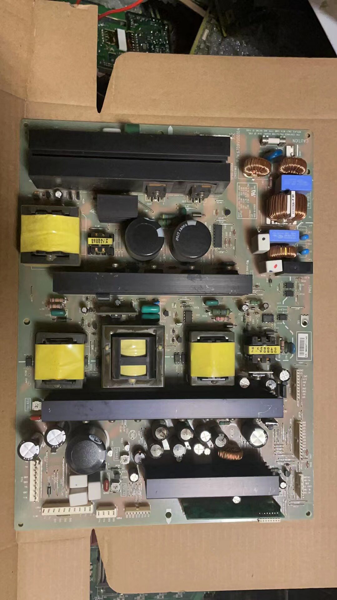 LG 42V7 42PM3MVC-TA电源板YPSU-J006A电源板6709V00010A - 实物图