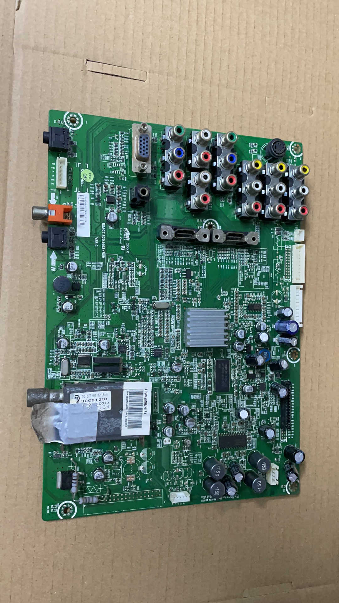 原装海信TPW42M69主板RSAG7.820.1493屏S42AX-YD05实图