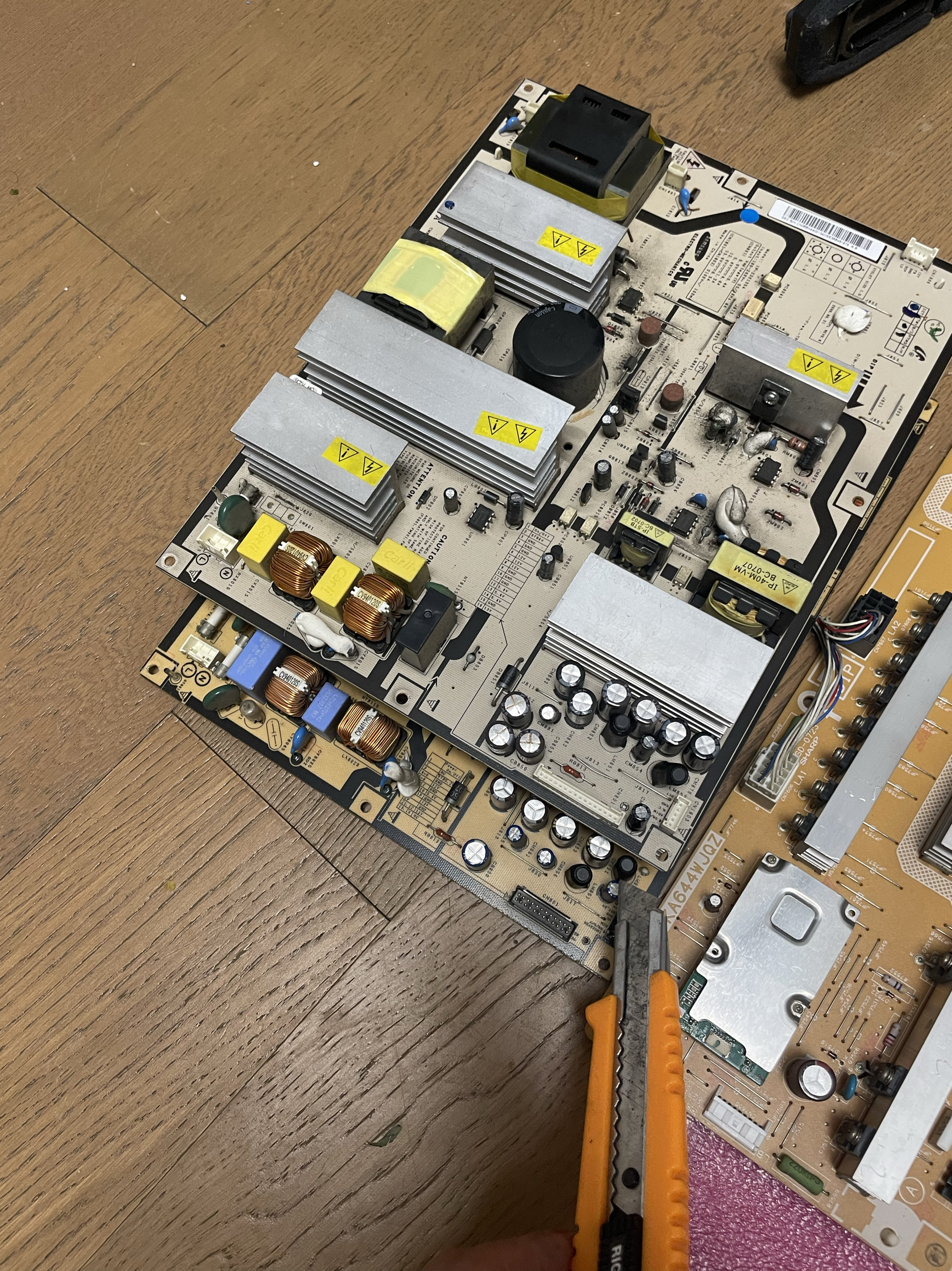 LA40S71BS81BLA40R71B电源板BN44-00134AD1P-230135A对接口