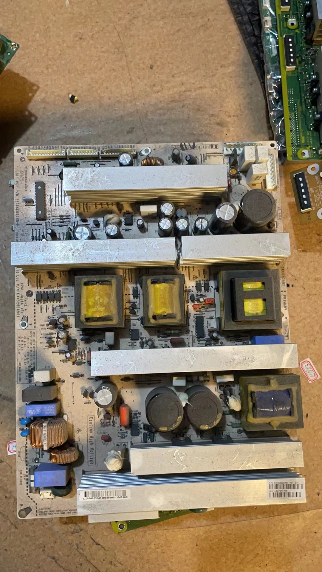 LG 42PC5RV1电源板YPSU-J014A EAY32808901 2300KEG005B-F