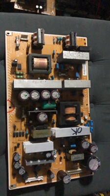 日立P32E102C电源板LC0804-4001BC