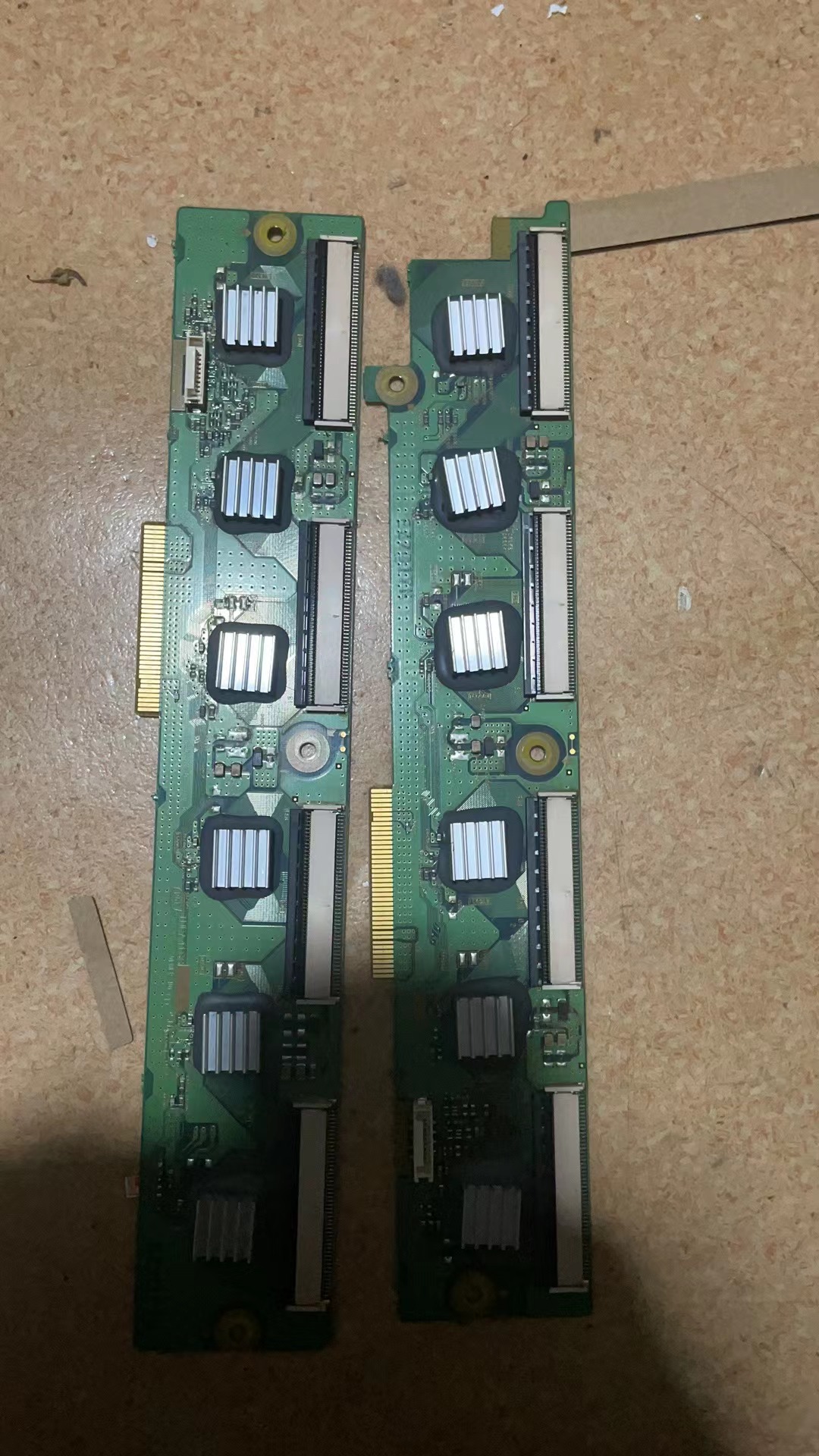 原装松下缓冲板TH50PV70C TNPA4188 TNPA4189 一对 实拍 现货