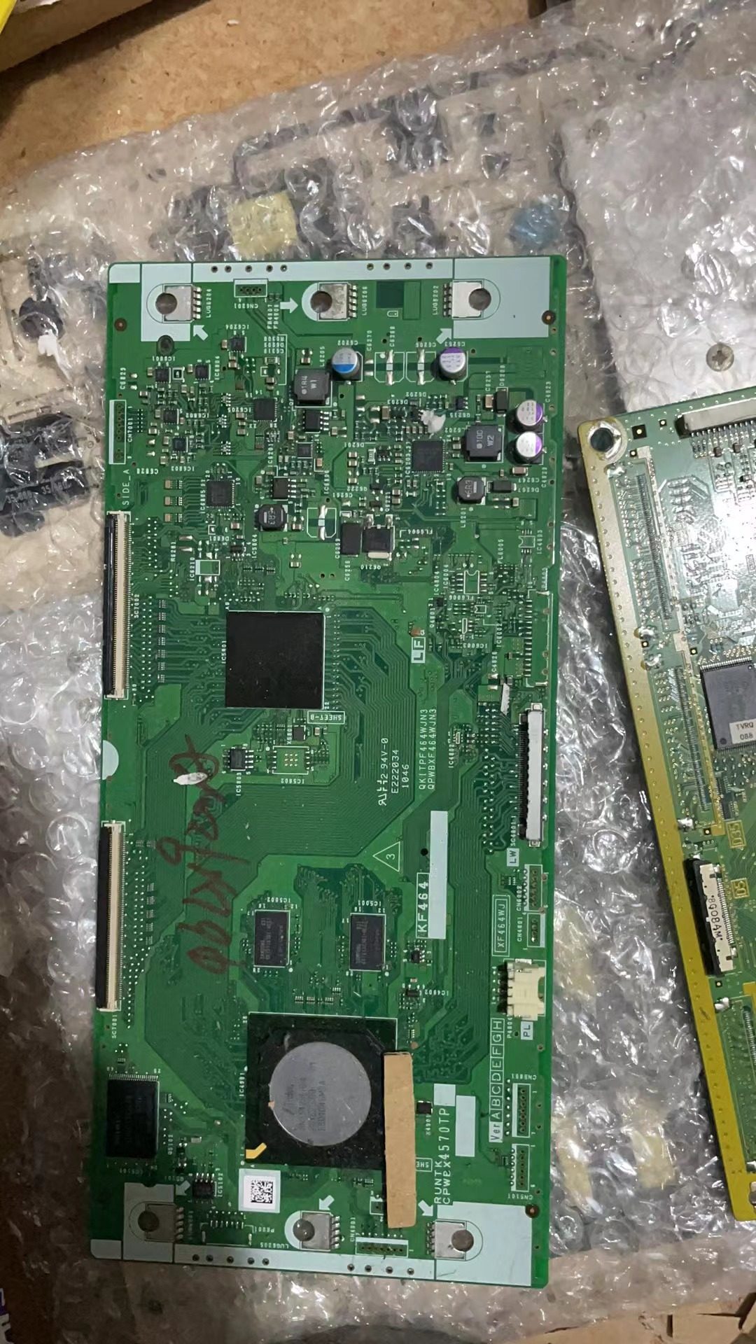 夏普LCD-46LX920A 逻辑板CPWBX4570TP ZS  QKITPF464WJN3