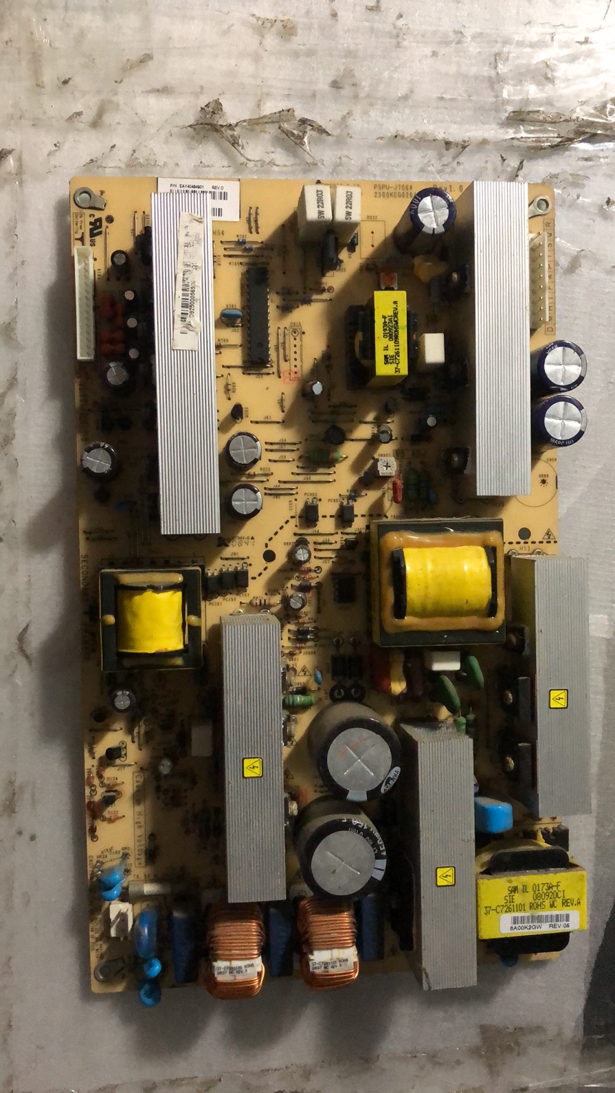 海信TPW3208 长虹PT32700D电源板 2300KEG026A-F 32F1 PSPU-J706A