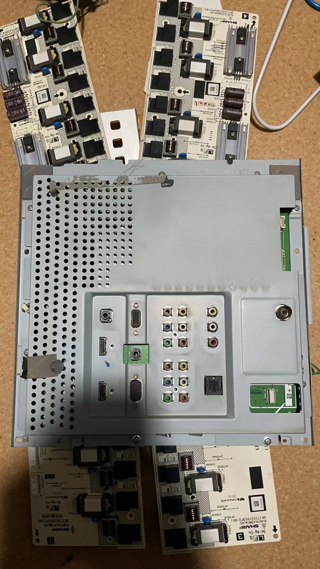 原装夏普LCD-52GE50A 主板 QPWBXE770WJN1屏LK520D3LZ7EX实图测试