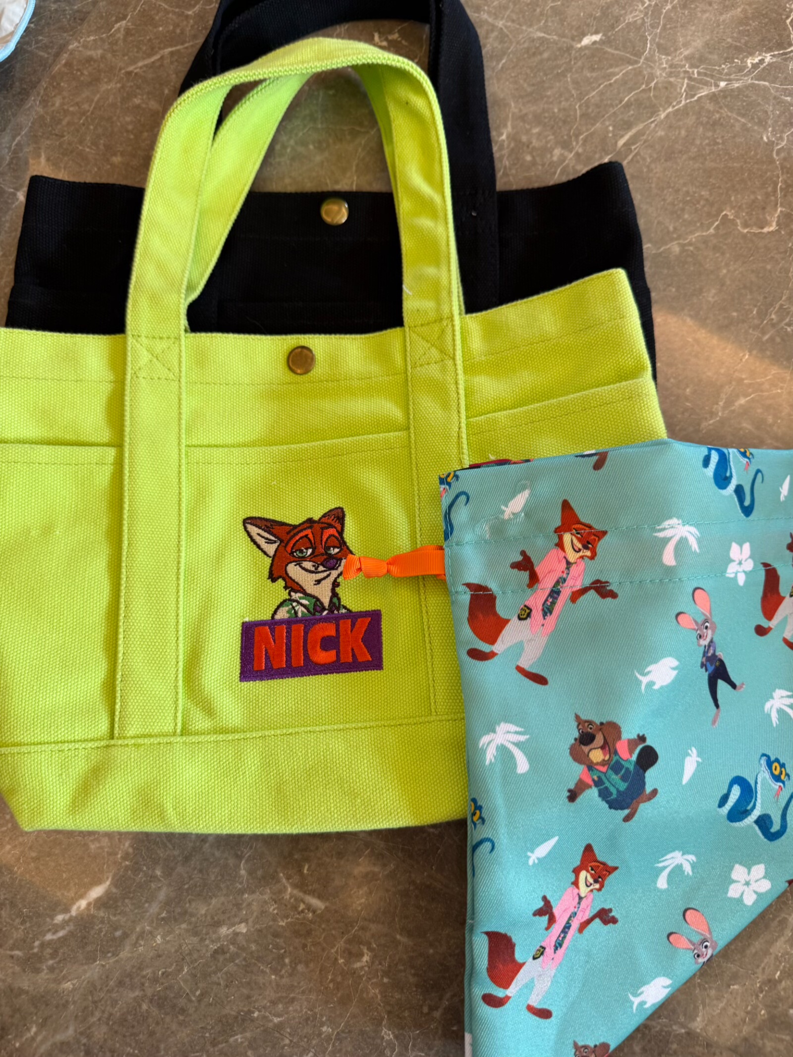 日单卡通动漫系列 刺绣手提包 收纳包 化妆包 偶有瑕疵介意wu拍,箱包皮具/热销女包/男包,时尚帆布包,淘宝优惠券,粉丝福利购,淘宝优惠卷