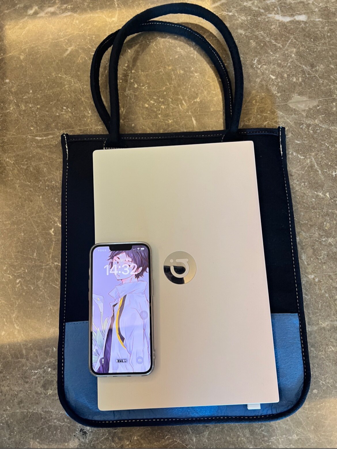 日单刺绣秋冬大号毛毡包tote大容量可放入14寸笔记本等日常所需