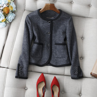 别样的优雅~撞色手工镶边圆领金扣短款修身小香风外套女2026早春