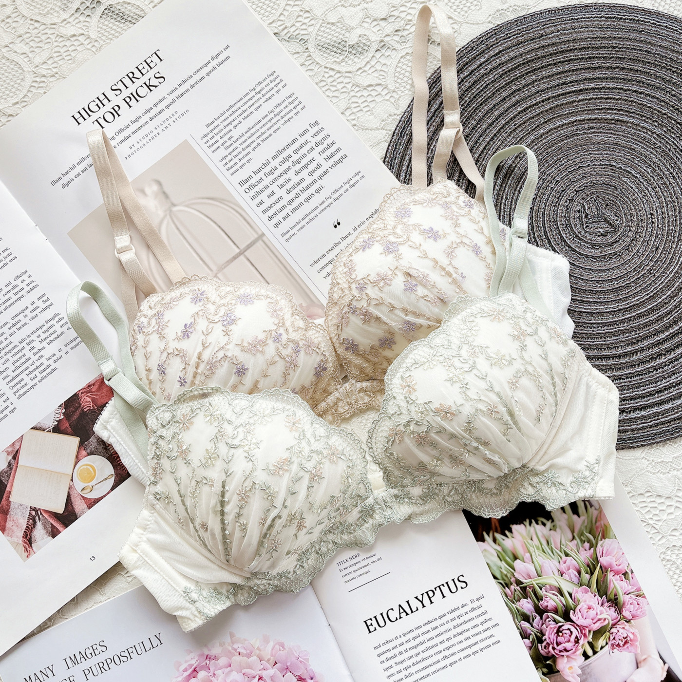 小碎花刺绣甜美女士无钢圈单文胸