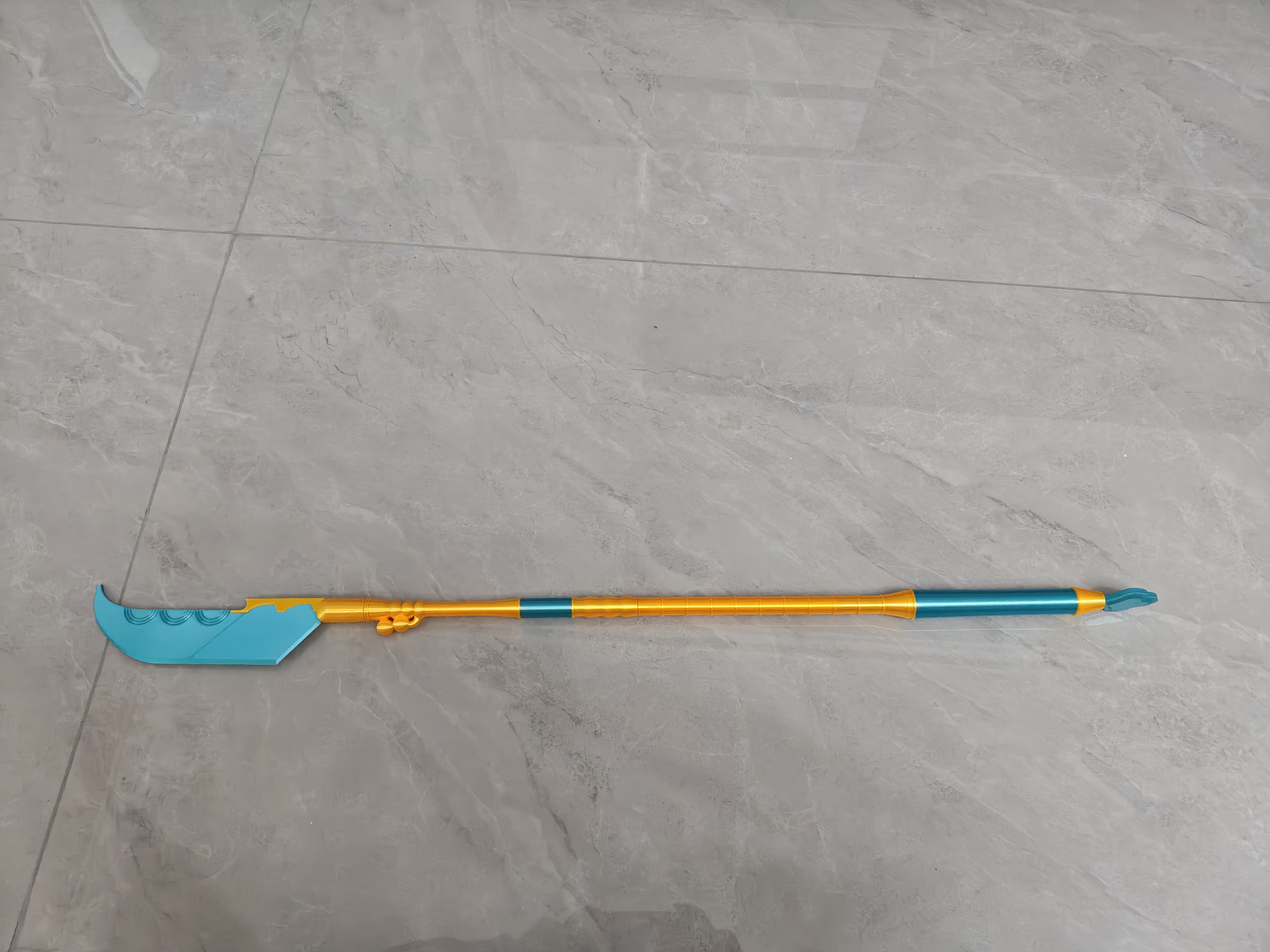 新品Demon Hunters猎魔女团爆款手办佐伊米拉鲁米cosplay武器