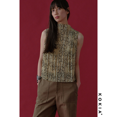 KOKIA现货 赛丽晶纤维 墨感花影不规则褶裥半高领无袖A摆上衣