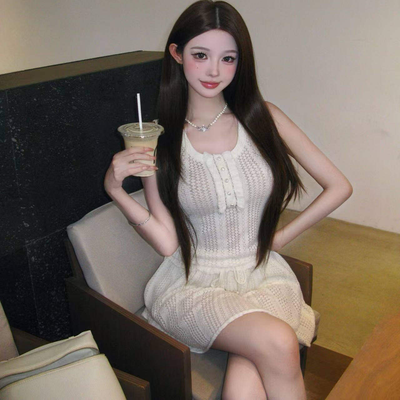 DIANAVEVINA 秋款镂空钩花毛织无袖背心短裙针织套装女