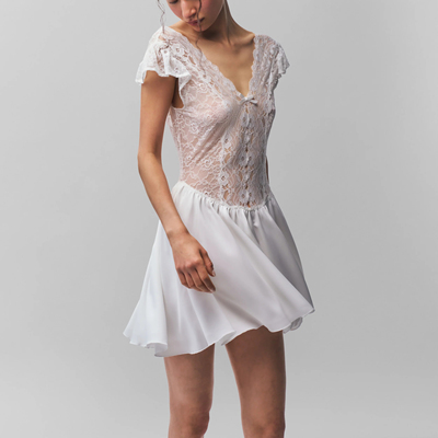 guizio 蕾丝上衣拼接缎面半裙连衣裙