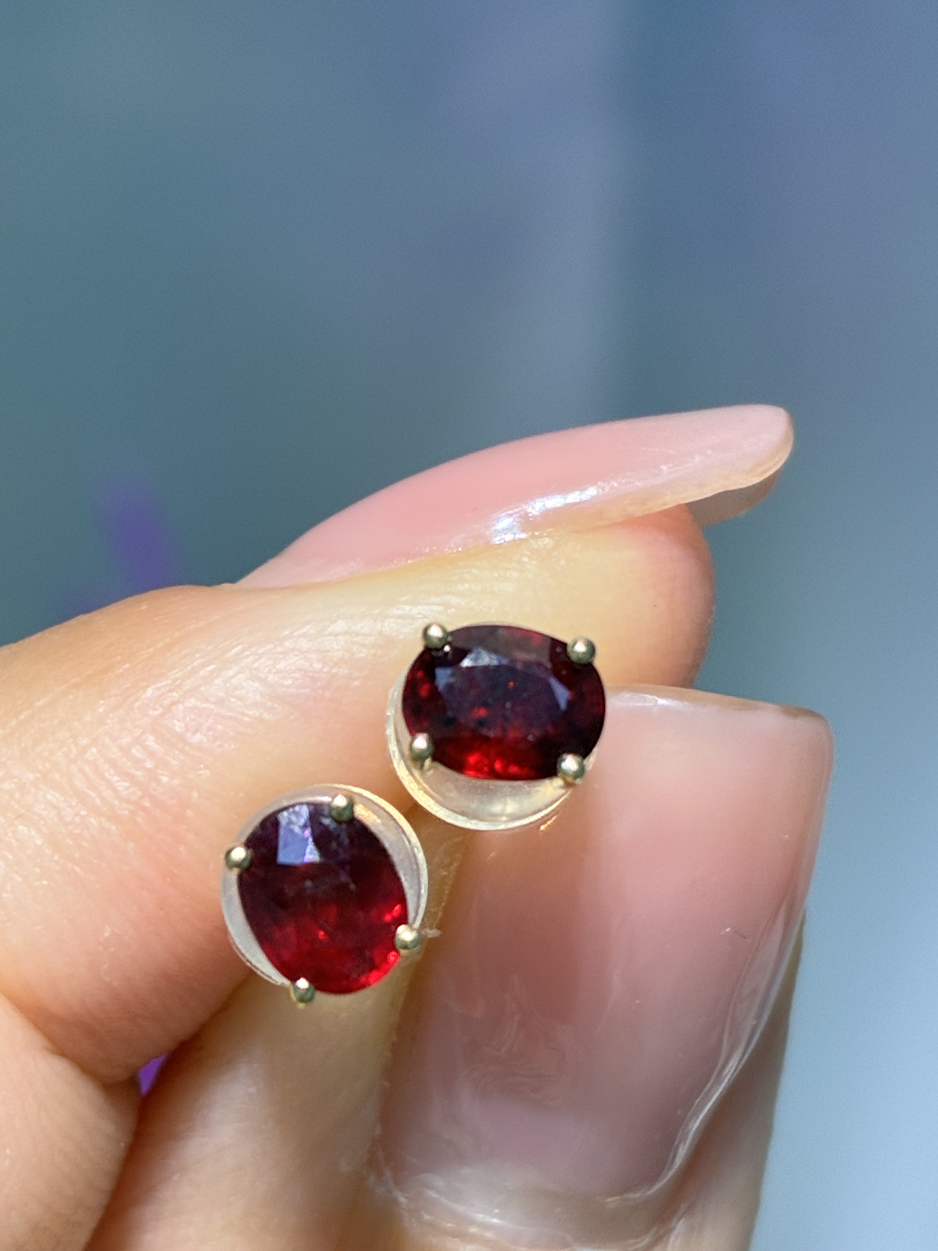 亏本清 1克拉一对鸽血红红宝石耳钉18k黄金镶嵌 日常简约百搭款