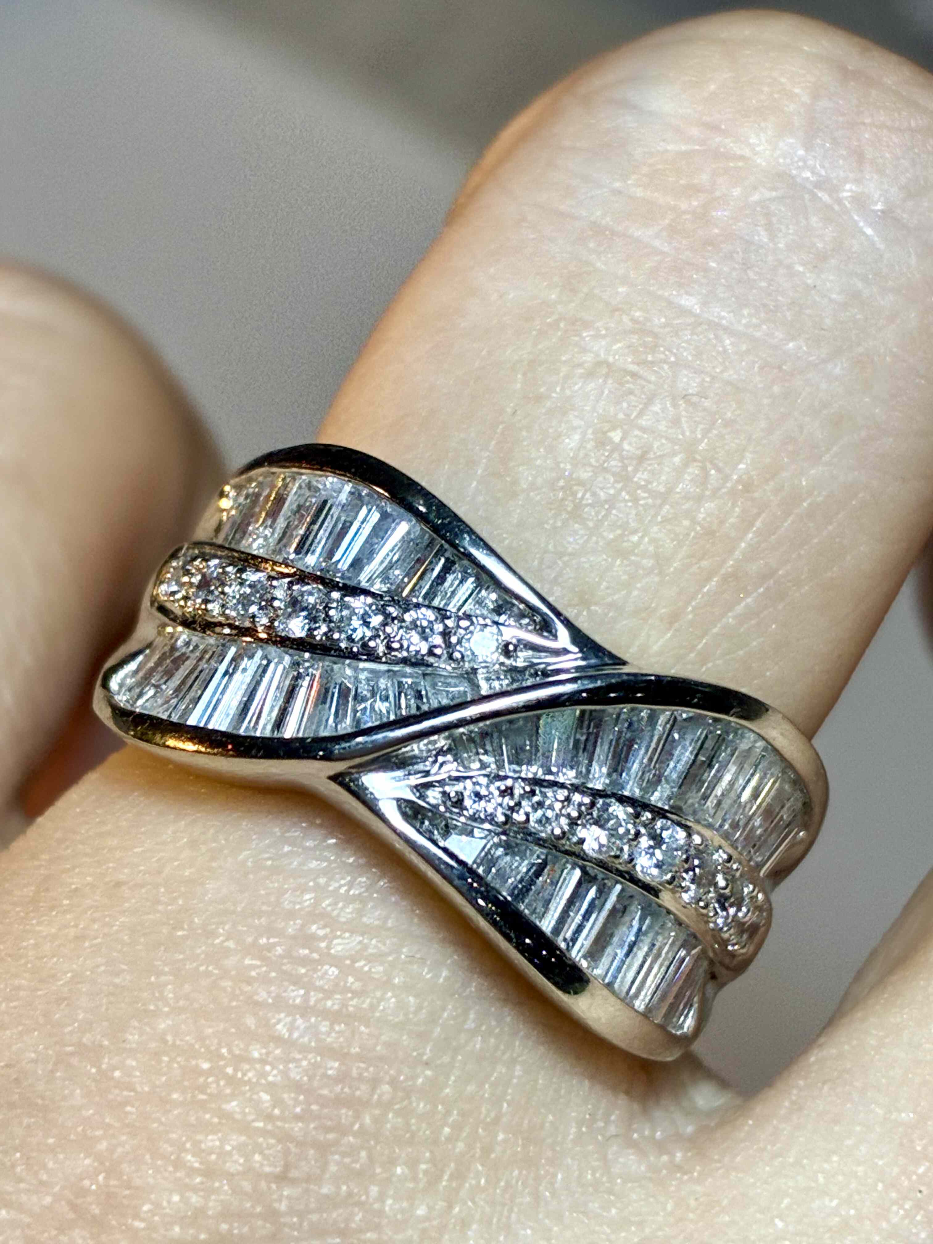 8800日本珠宝展亏本卖1.8克拉12克多重工Pt铂金镶嵌天然钻石戒指