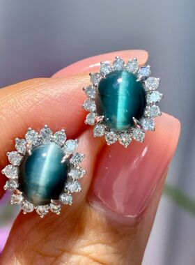 亏本卖一对稀有4克拉多的猫眼蓝碧玺耳钉18K白金豪镶天然钻石77分