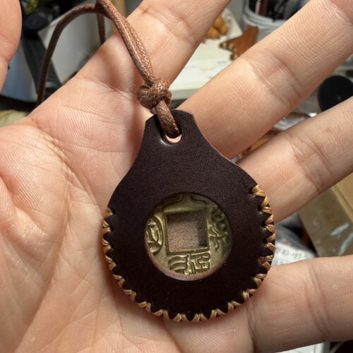 40mm厚的德金狮子20克金币保护皮套真皮圆形皮质嘎盒护乌套黄财神