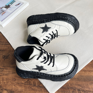 丑萌真皮厚底小白鞋2025秋季新款松糕跟牛皮前系带马丁靴增高女靴