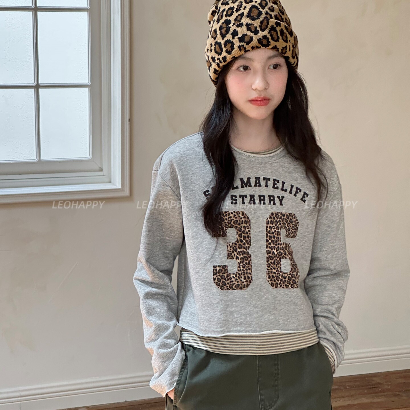 LEOHAPPY女童卫衣2026新款儿童长袖t恤套头衫中大童休闲上衣短款图片