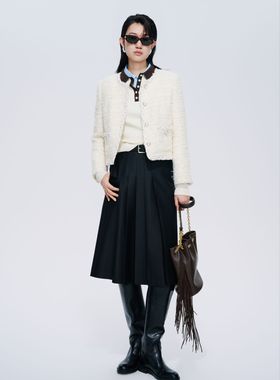 真我永恒2025冬装新款 小香风外套2542A22043吊牌价2299