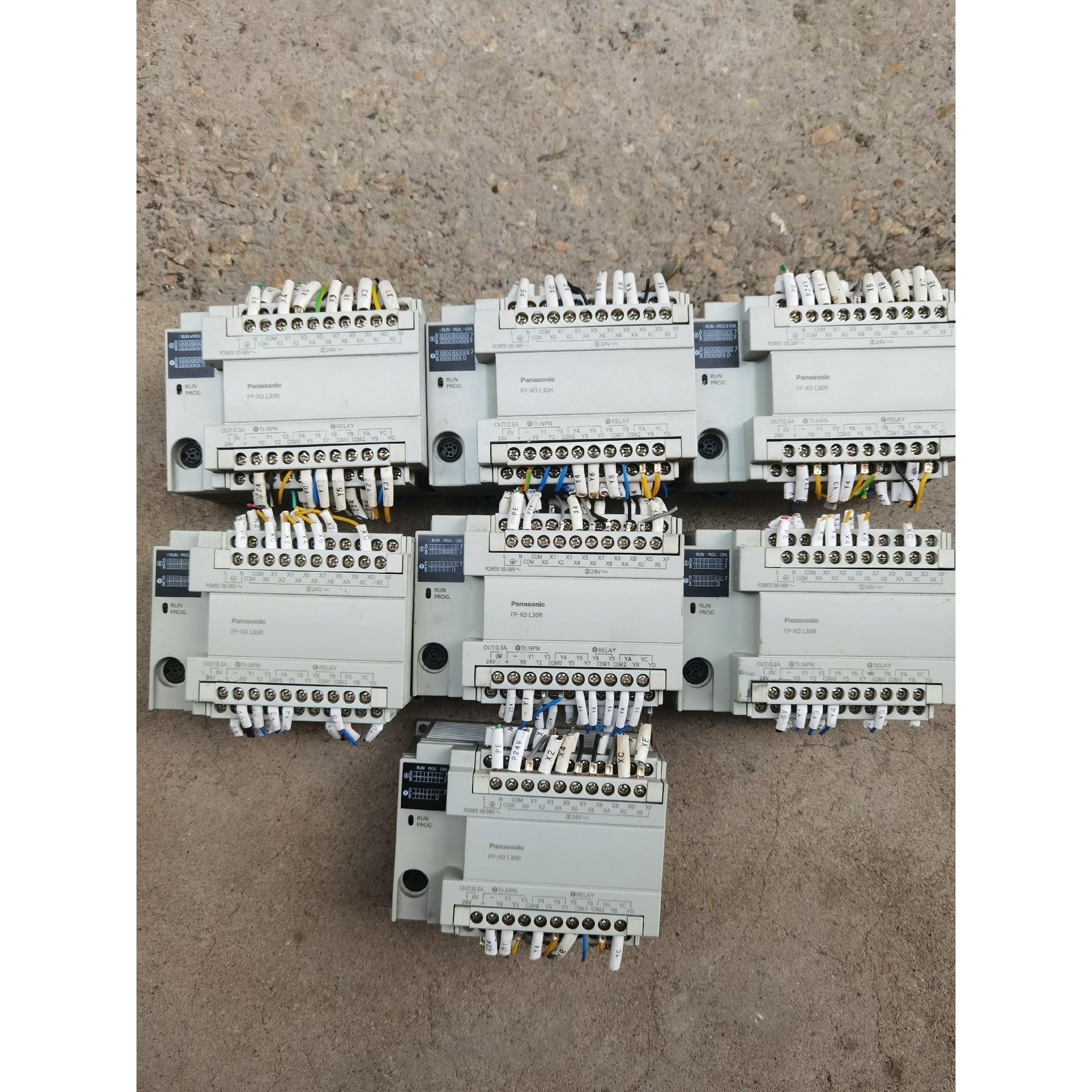 PLC控制器AFPXOL30R-F  设备拆机 功能正常