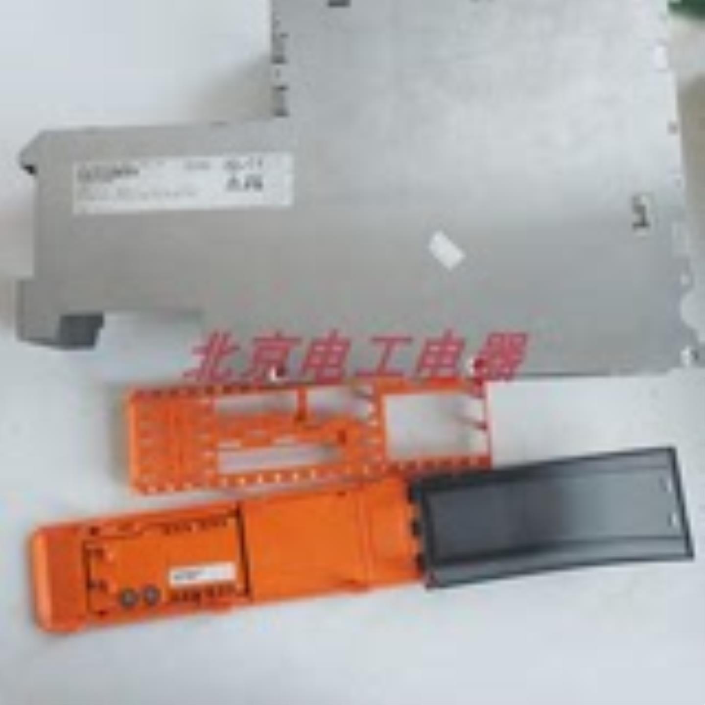 贝加莱驱动器BBUI0055D0000-1  实物拍摄 议价