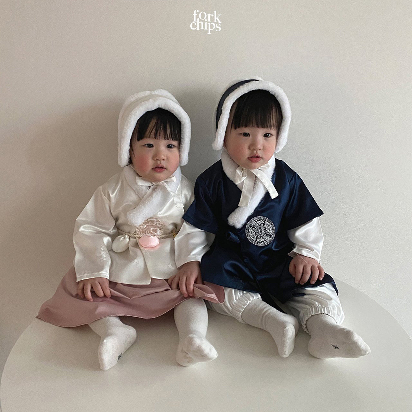 韩国进口婴儿套装26春宝宝朝鲜族龙凤胎小月龄两件套韩服百天周岁