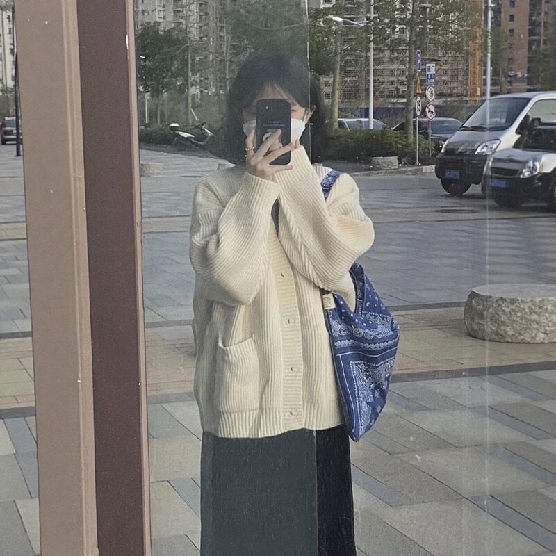 毛衣外套少女秋冬装2025新款初中高中学生复古宽松慵懒风针织开衫