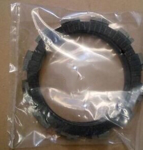 轻骑铃木摩托车配件悍骏150骏威GSX125极客飒155离合器木片离合片